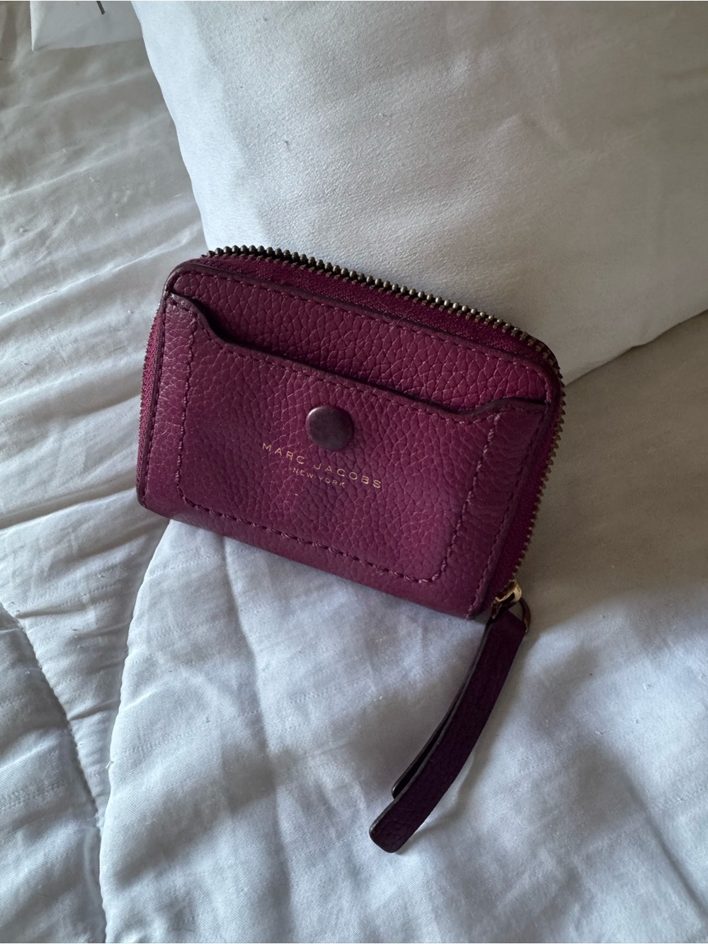 Marc Jacobs Pebbled Zip Card Wallet in Plum Berry